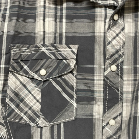 Distillery Cotton Button down - Picture 4 of 6